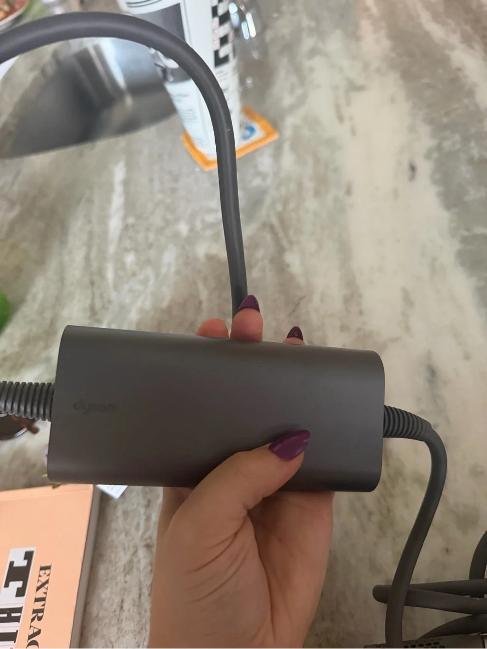 Dyson Airstrait